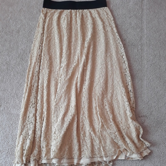 Lace maxi skirt - Picture 1 of 1